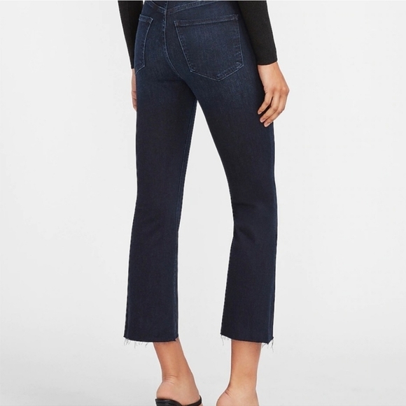 Express High Rise Croped Flare Raw Hem Jeans Size 4 - Picture 10 of 10